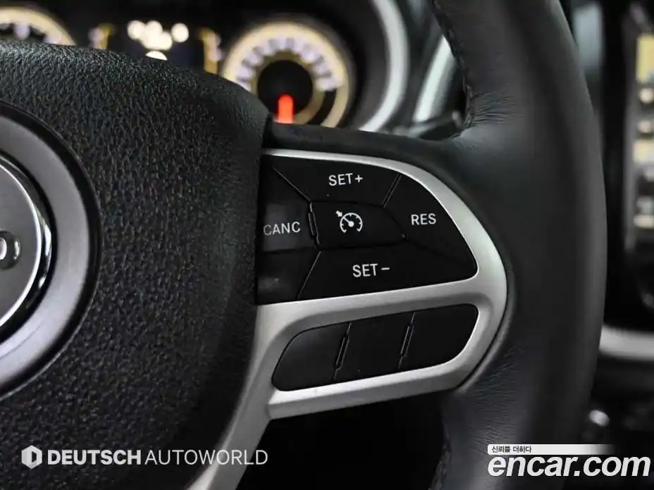 Jeep Cherokee 2017 2.4 Автомат в Москве № 170011, фото 18