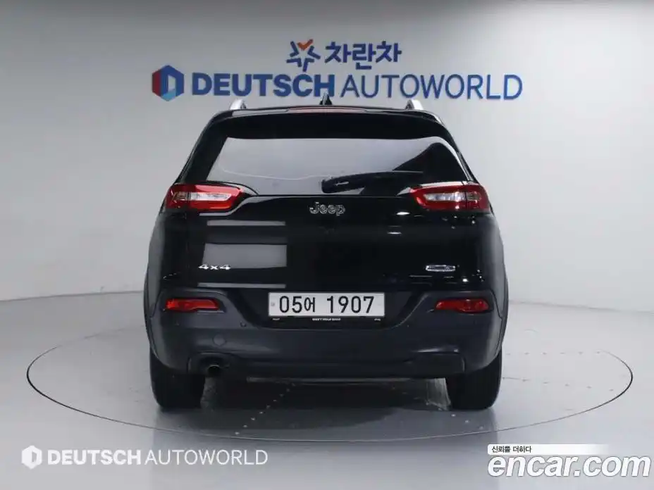 Jeep Cherokee 2017 2.4 Автомат в Москве № 170011, фото 4