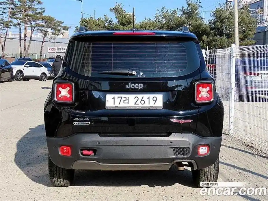 Jeep Renegade 2017 2.0 Автомат в Москве № 170085, фото 4