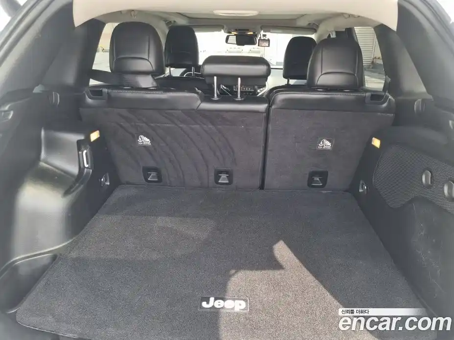 Jeep Cherokee 2017 2.2 Автомат в Москве № 170086, фото 14