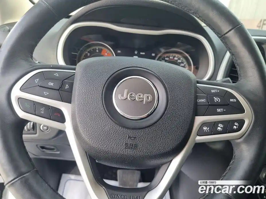 Jeep Cherokee 2017 2.2 Автомат в Москве № 170086, фото 6