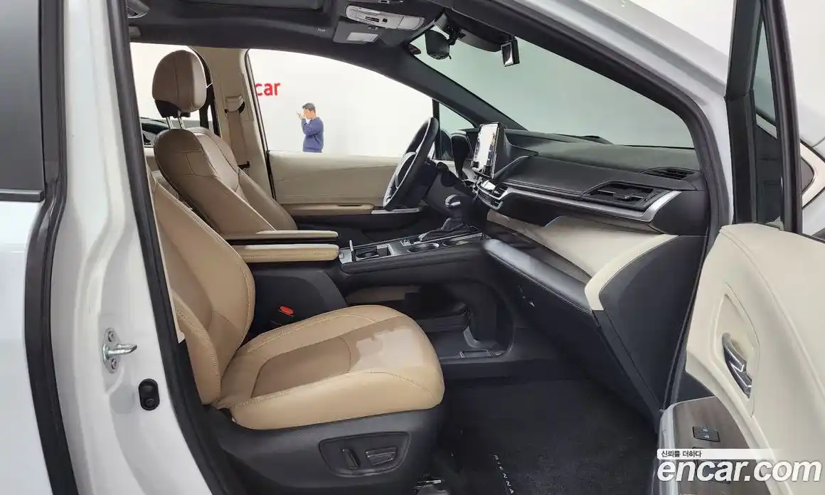 Toyota Sienna 2023 2.5 Автомат в Москве № 170143, фото 16