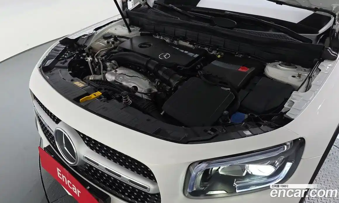 Mercedes-Benz GLB-Class 2022 2.0 Автомат в Москве № 177297, фото 17