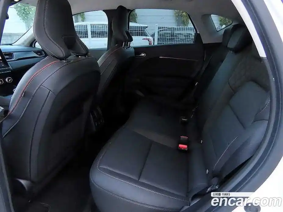 Renault Captur 2020 1.3 Автомат в Москве № 180053, фото 6