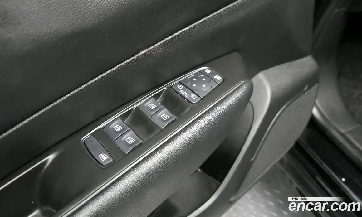 Renault SM6 2017 2.0 Автомат в Москве № 182913, фото 17