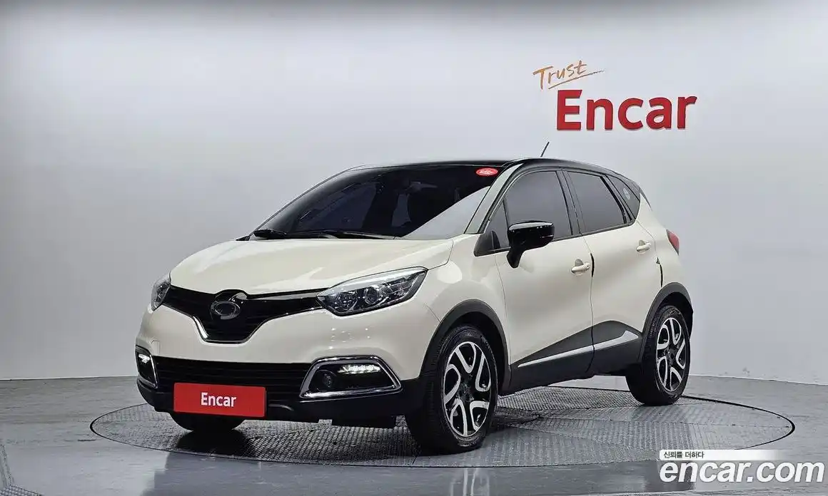 Renault QM3 2015 1.5 Автомат в Москве № 183916, фото 17