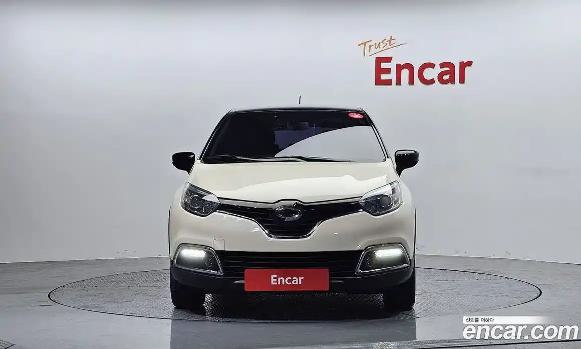 Renault QM3 2015 1.5 Автомат в Москве № 183916, фото 18