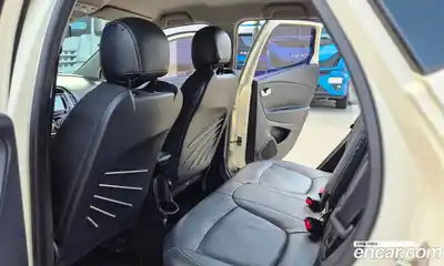 Renault QM3 2015 1.5 Автомат в Москве № 186029, миниатюра 10