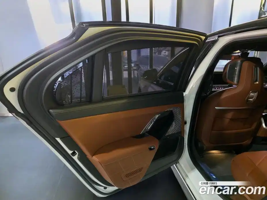 BMW 7-Series 2025 3.0 Автомат в Москве № 187642, фото 15