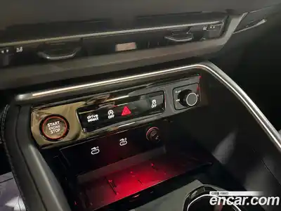 Audi Q5 2025 2.0 Автомат в Москве № 188778, миниатюра 11