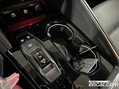 Audi Q5 2025 2.0 Автомат в Москве № 188778, миниатюра 12