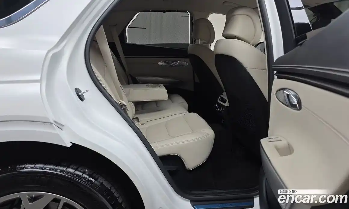 Genesis GV70 2024 2.5 Автомат в Москве № 1899, фото 14