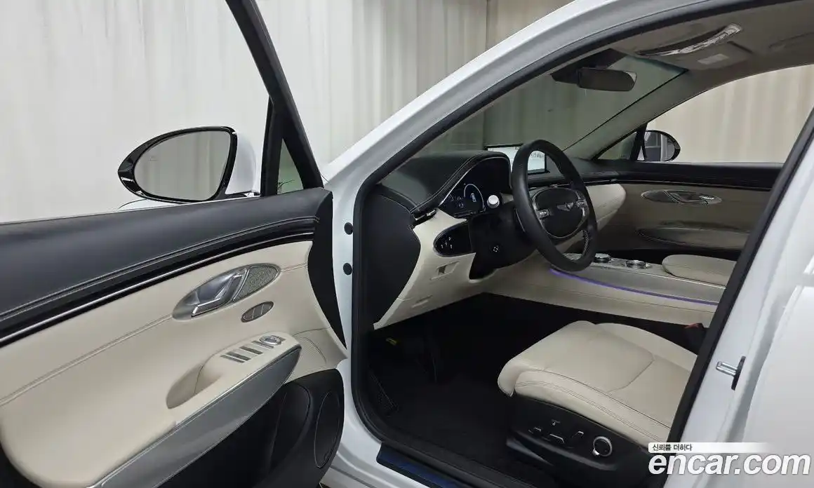 Genesis GV70 2024 2.5 Автомат в Москве № 1899, фото 17