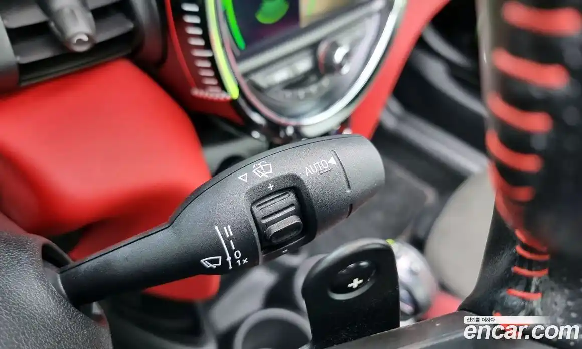 Mini Cooper Convertible 2019 2.0 Автомат в Москве № 190086, фото 13