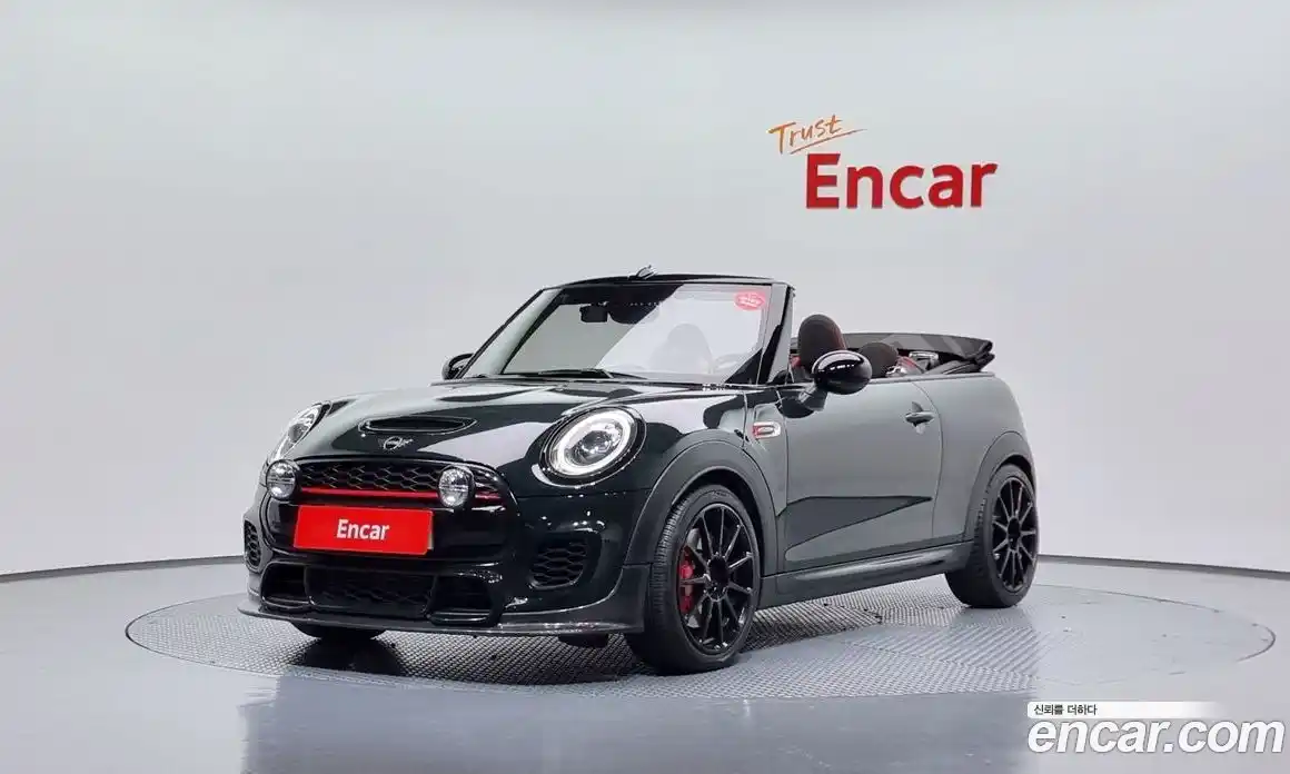 Mini Cooper Convertible 2019 2.0 Автомат в Москве № 190086, фото 19