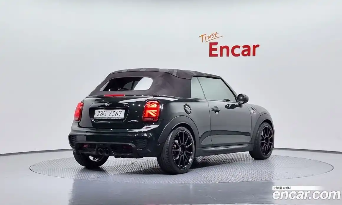 Mini Cooper Convertible 2019 2.0 Автомат в Москве № 190086, фото 9