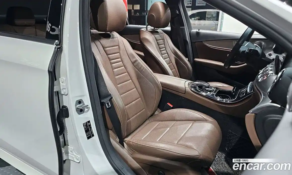 Mercedes-Benz E-Class 2019 2.0 Автомат в Москве № 194802, фото 19