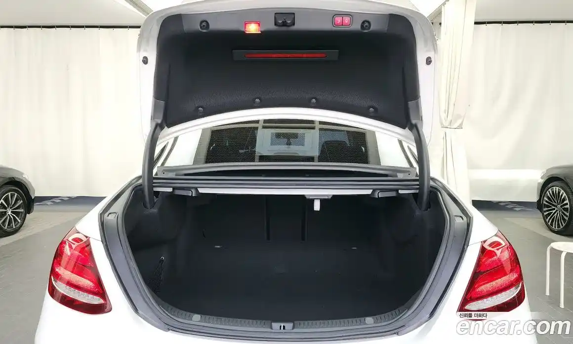 Mercedes-Benz E-Class 2019 3.0 Автомат в Москве № 195236, фото 15