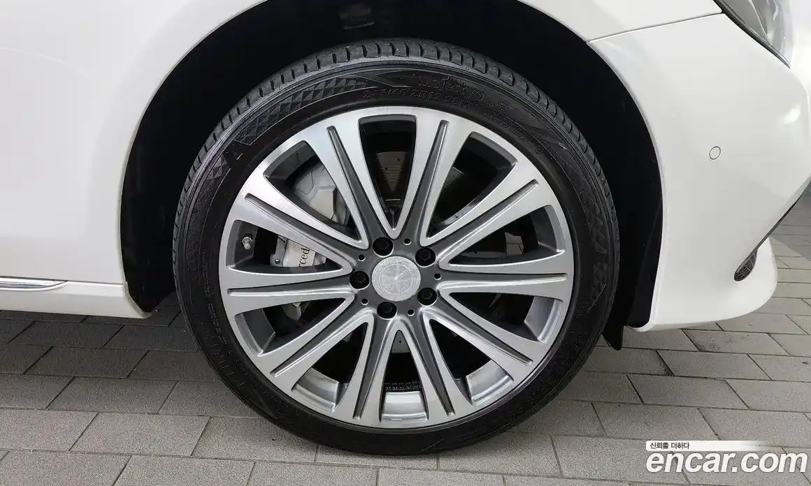 Mercedes-Benz E-Class 2019 3.0 Автомат в Москве № 195236, фото 18