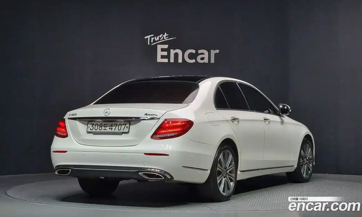 Mercedes-Benz E-Class 2019 3.0 Автомат в Москве № 195236, фото 4
