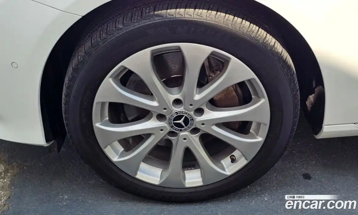 Mercedes-Benz E-Class 2018 2.0 Автомат в Москве № 195285, фото 15