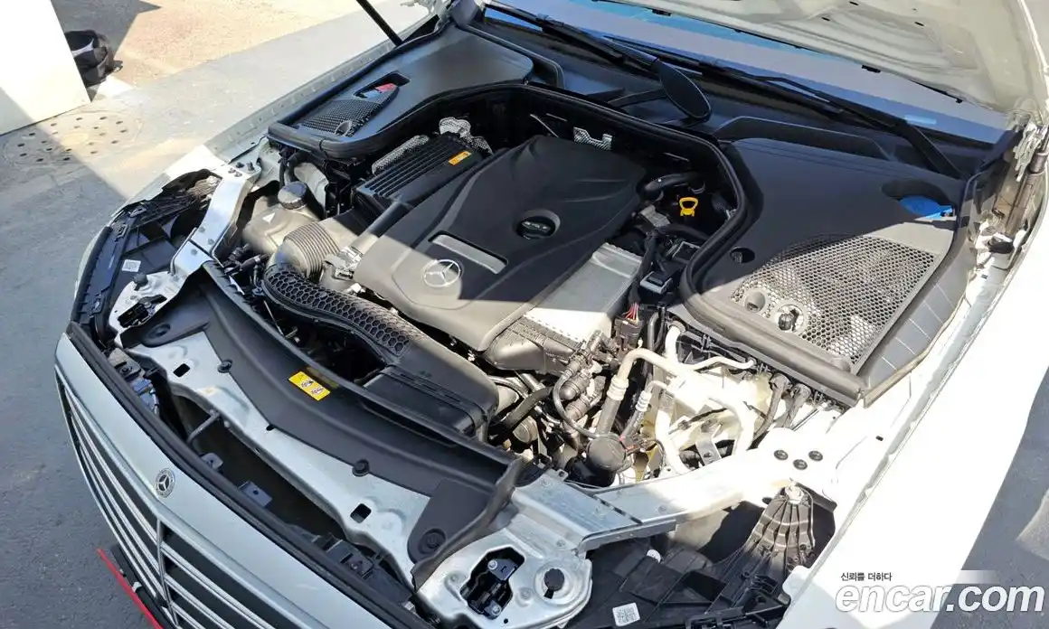 Mercedes-Benz E-Class 2018 2.0 Автомат в Москве № 195285, фото 16