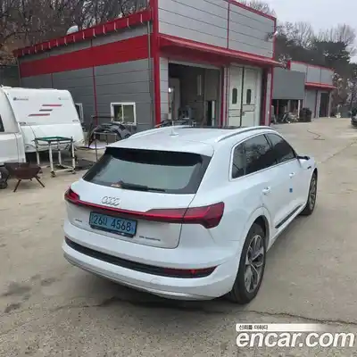 Audi e-tron 2020 0.3 Автомат в Москве № 196792, миниатюра 5