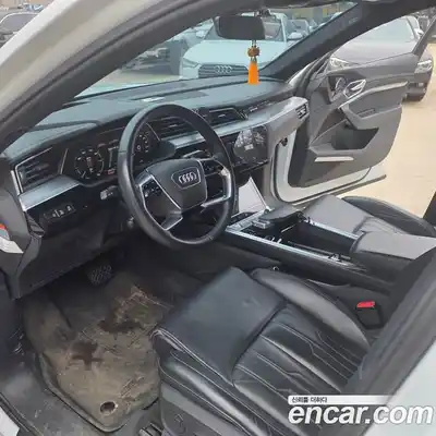 Audi e-tron 2020 0.3 Автомат в Москве № 196792, миниатюра 8