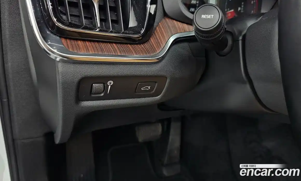 Volvo V60 2022 2.0 Автомат в Москве № 197000, фото 16