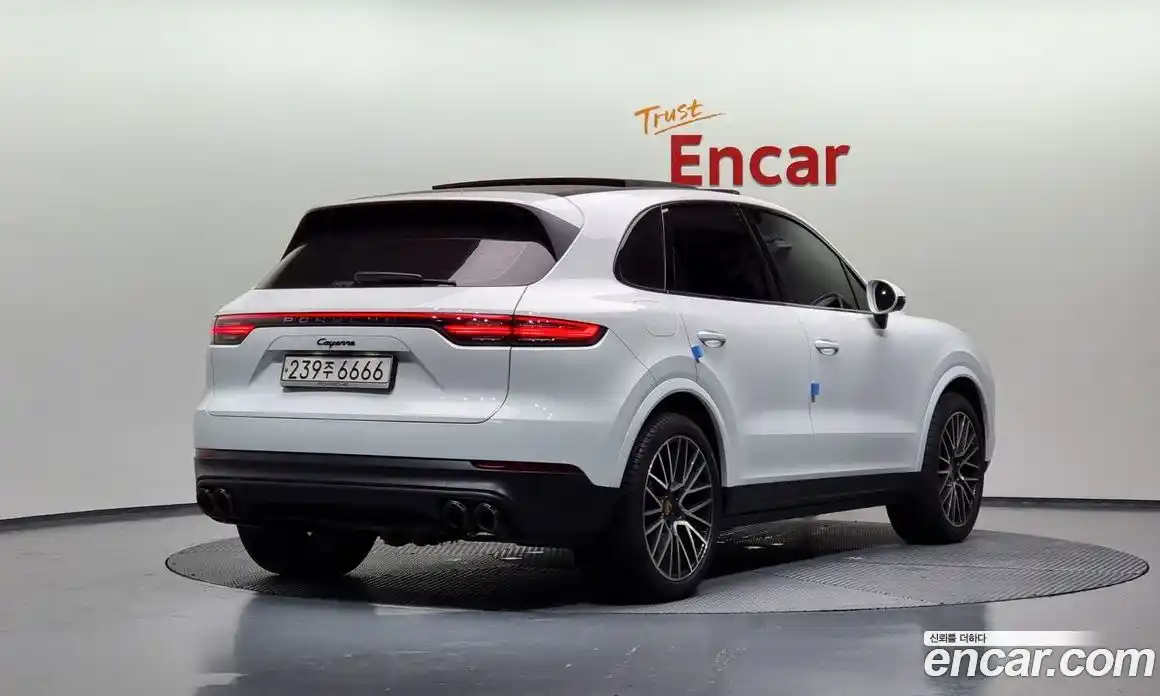 Porsche Cayenne 2019 3.0 Автомат в Москве № 197547, фото 2