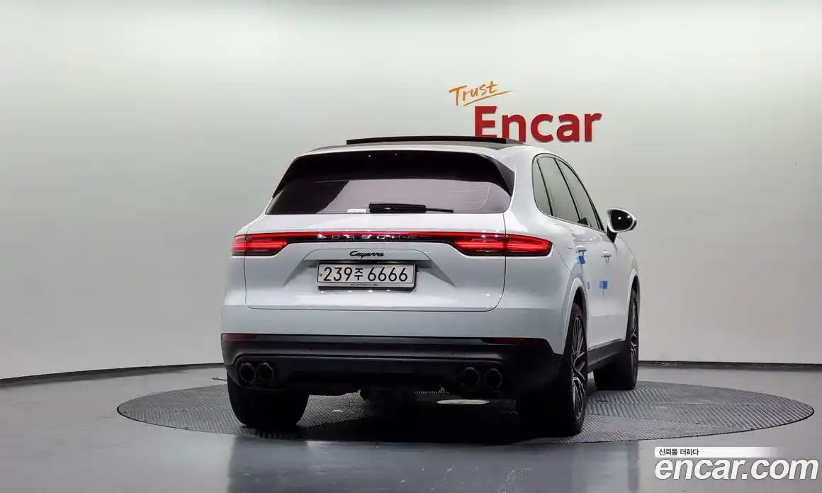 Porsche Cayenne 2019 3.0 Автомат в Москве № 197547, фото 4