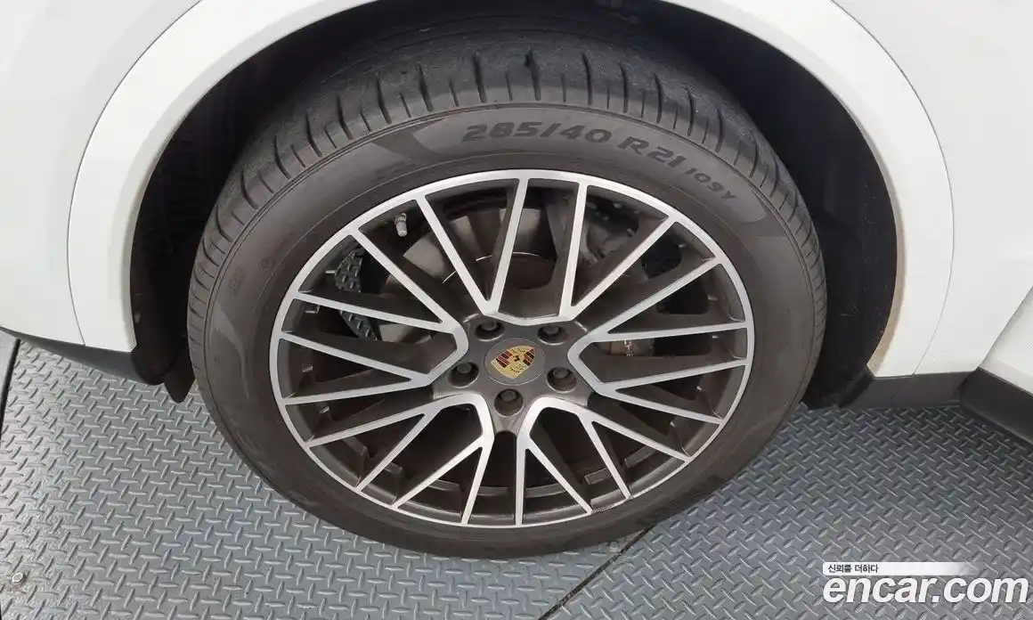 Porsche Cayenne 2019 3.0 Автомат в Москве № 197547, фото 5