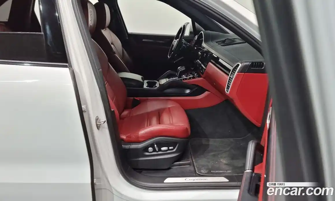 Porsche Cayenne 2019 3.0 Автомат в Москве № 197547, фото 10