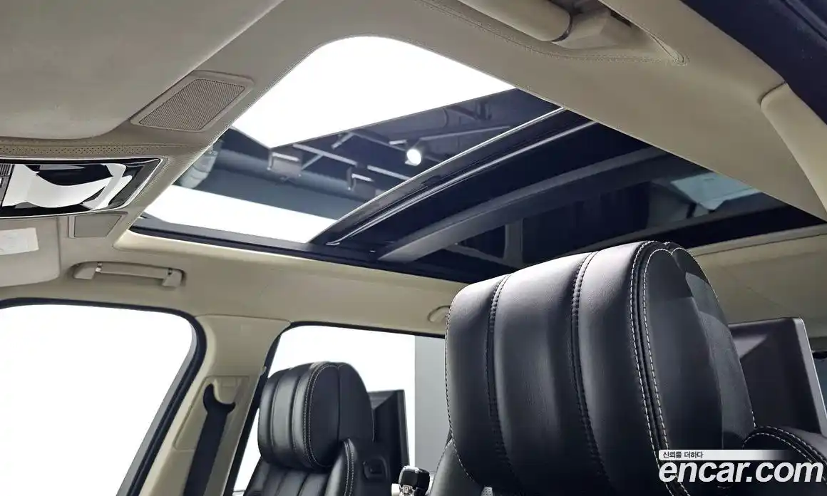 Land Rover Range-Rover 2014 4.4 Автомат в Москве № 198161, фото 16