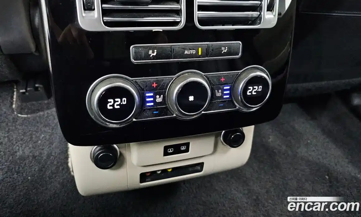 Land Rover Range-Rover 2014 4.4 Автомат в Москве № 198161, фото 19