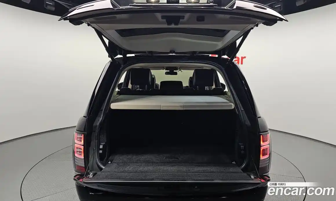 Land Rover Range-Rover 2014 4.4 Автомат в Москве № 198161, фото 20