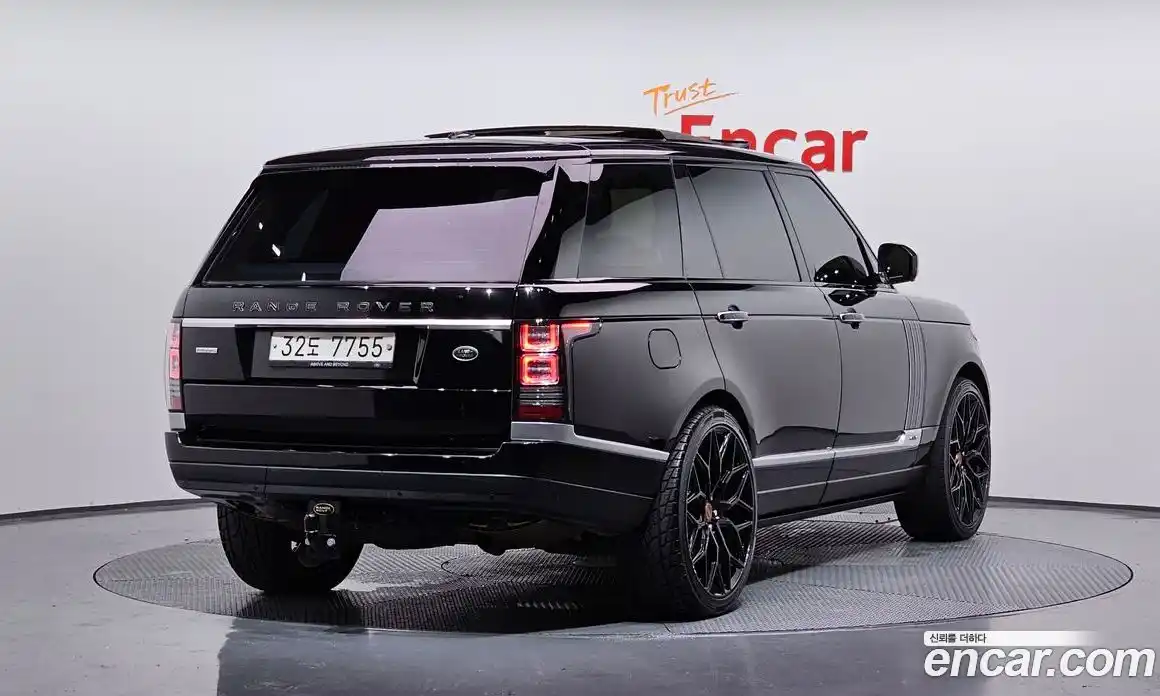 Land Rover Range-Rover 2014 4.4 Автомат в Москве № 198161, фото 2