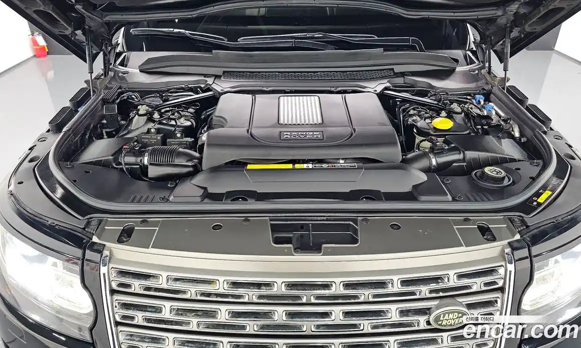 Land Rover Range-Rover 2014 4.4 Автомат в Москве № 198161, фото 6