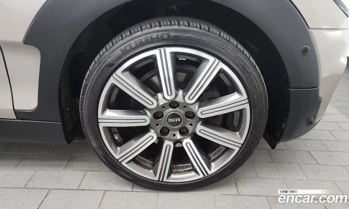 Mini Clubman 2022 2.0 Автомат в Москве № 198335, фото 7