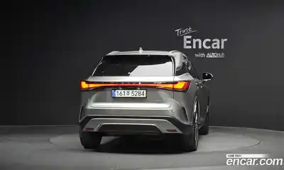 Lexus RX 2023 2.5 Автомат в Москве № 198847, миниатюра 4