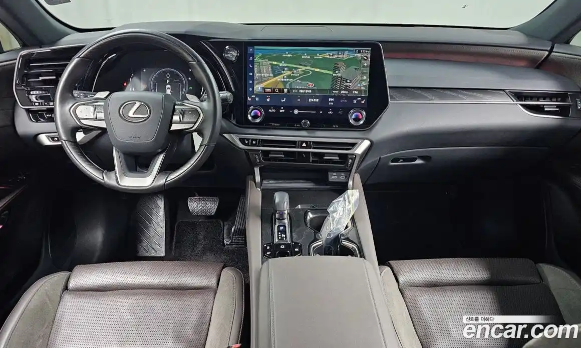 Lexus RX 2023 2.5 Автомат в Москве № 198847, фото 7