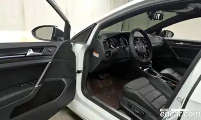 Volkswagen Golf 2016 2.0 Автомат в Москве № 199157, миниатюра 12