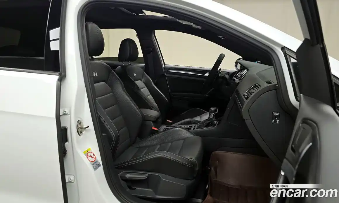 Volkswagen Golf 2016 2.0 Автомат в Москве № 199157, фото 14