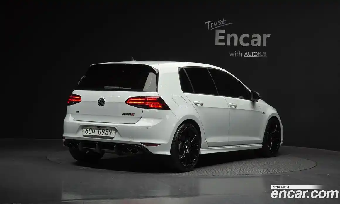 Volkswagen Golf 2016 2.0 Автомат в Москве № 199157, фото 17