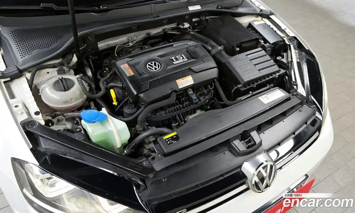 Volkswagen Golf 2016 2.0 Автомат в Москве № 199157, фото 3