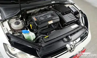 Volkswagen Golf 2016 2.0 Автомат в Москве № 199157, миниатюра 3