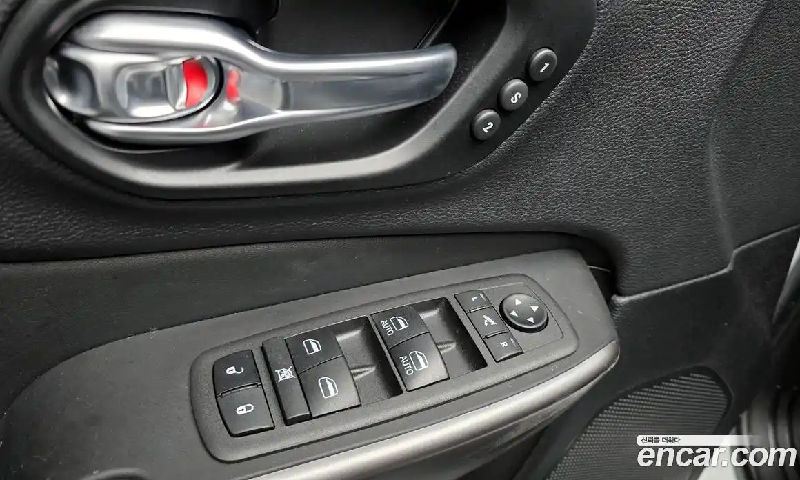 Jeep Cherokee 2022 2.4 Автомат в Москве № 199467, фото 14