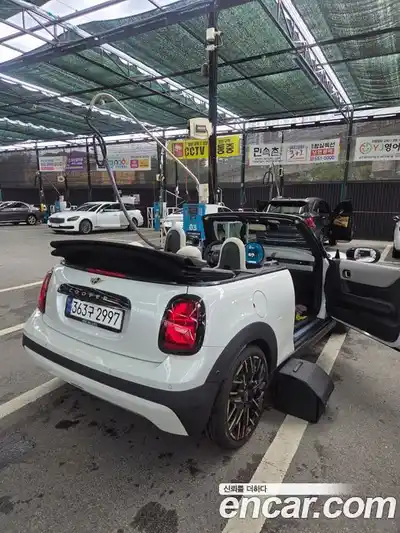 Mini Cooper Convertible 2025 2.0 Автомат в Москве № 204202, миниатюра 4