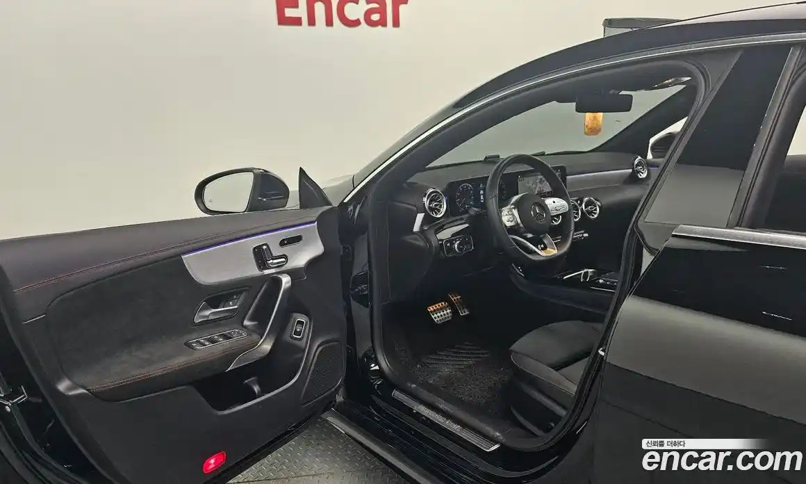 Mercedes-Benz CLA-Class 2020 2.0 Автомат в Москве № 206256, фото 20