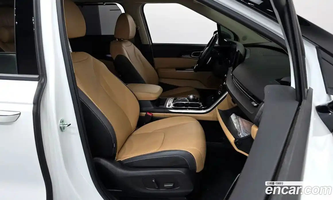 Kia Canival 2023 2.2 Автомат в Москве № 20982, фото 11